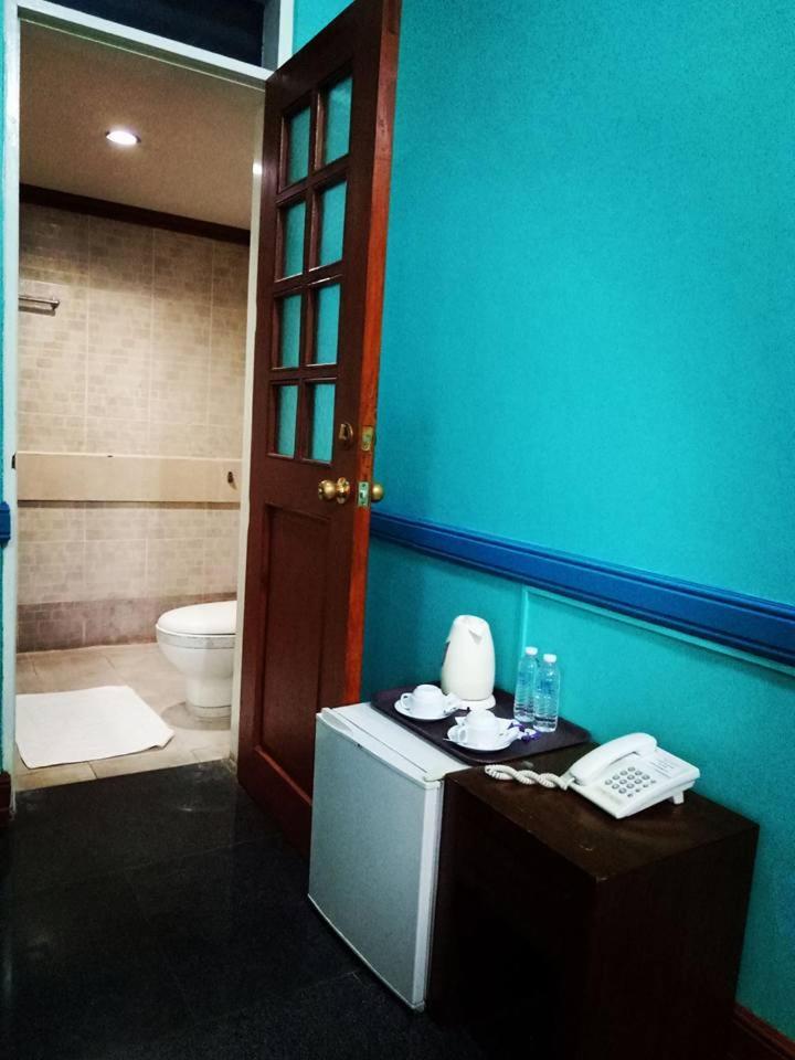 Villa Jhoana Resort Angono Pokoj fotografie