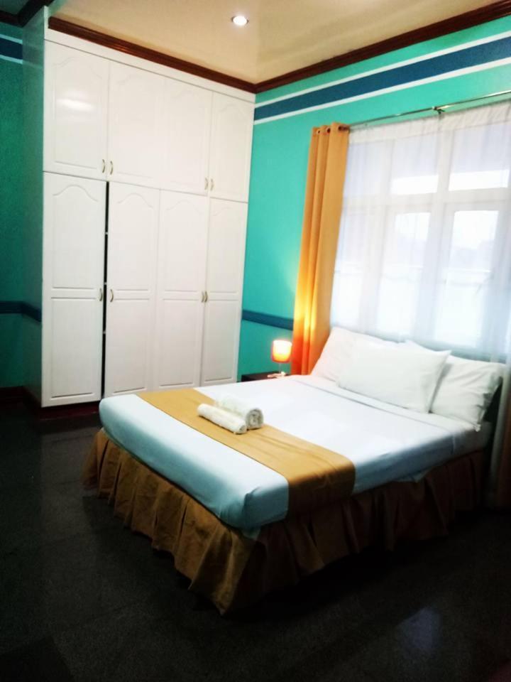 Villa Jhoana Resort Angono Pokoj fotografie